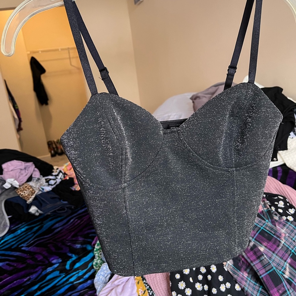 Stretchy crop top